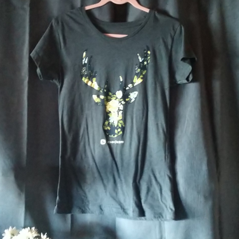 Beautiful Flower Deer Tee